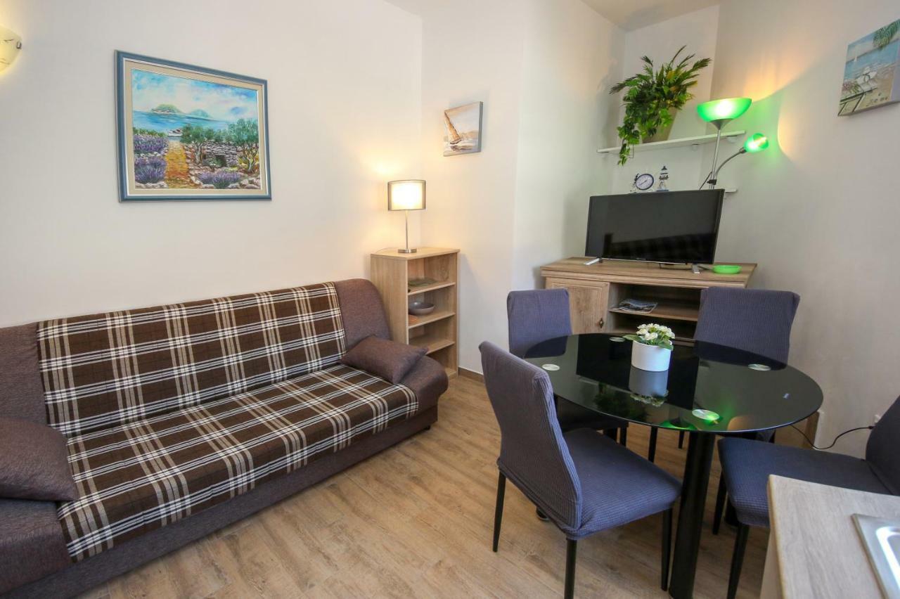 Apartment Polic 시베니크 외부 사진