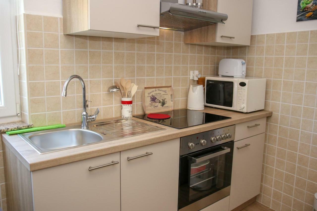 Apartment Polic 시베니크 외부 사진